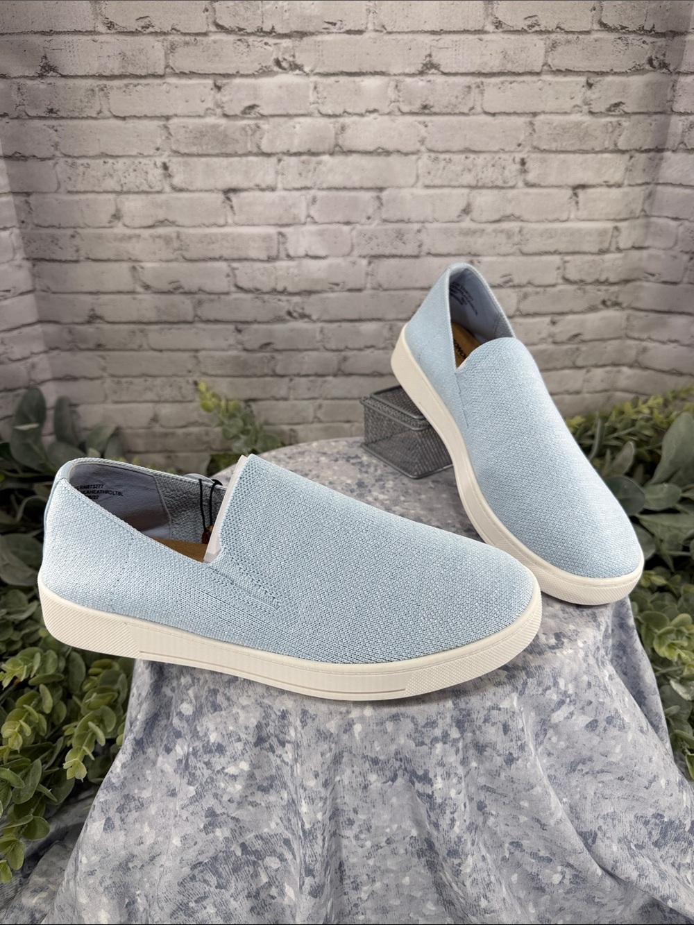 SONOMA “Catahoula” Heatherd Light Blue Stretch-Knit Slip-on Sneakers WMS 8.5M